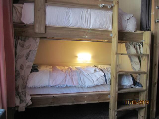 Les Fleurs Accommodation دوفر المظهر الخارجي الصورة
